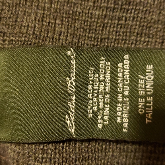 Eddie Bauer like new unisex scarf. Excellent quality. Make offer. - Picture 2 of 3